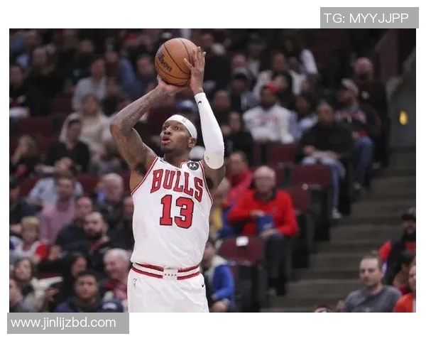 9月3日热火与雄鹿激战回顾黑白直播精彩瞬间分析 9月3日热火与雄鹿激战回顾黑白直播精彩瞬间分析